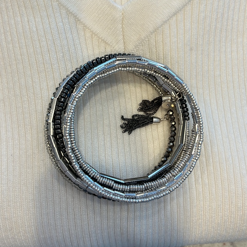 Stella & Dot Costume Jewelry Bracelet Spiral Silver Grey Tone Beaded Bracelet OS - Picture 4 of 4
